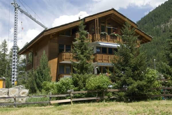 Ferienhaus Felice Цермат Екстериор снимка
